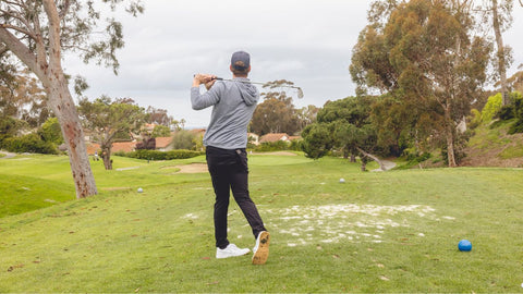 Common Golf Injuries (How to Keep Your Swing Pain-Free)