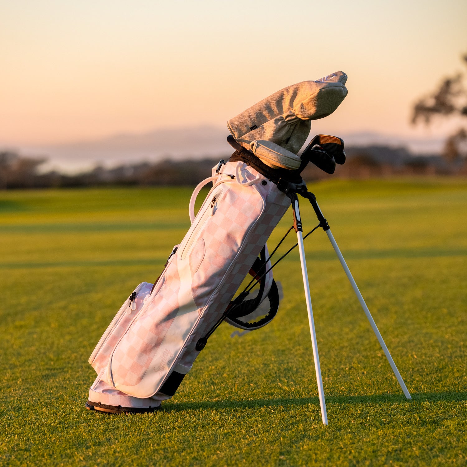 El Camino | Mid Size Stand Bag - Pink/White Checker – Sunday Golf