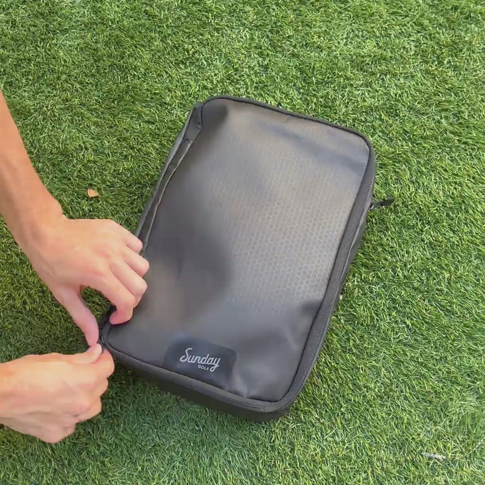 A video discussing the features of golf shoe travel bag Shoe Cube Luxe